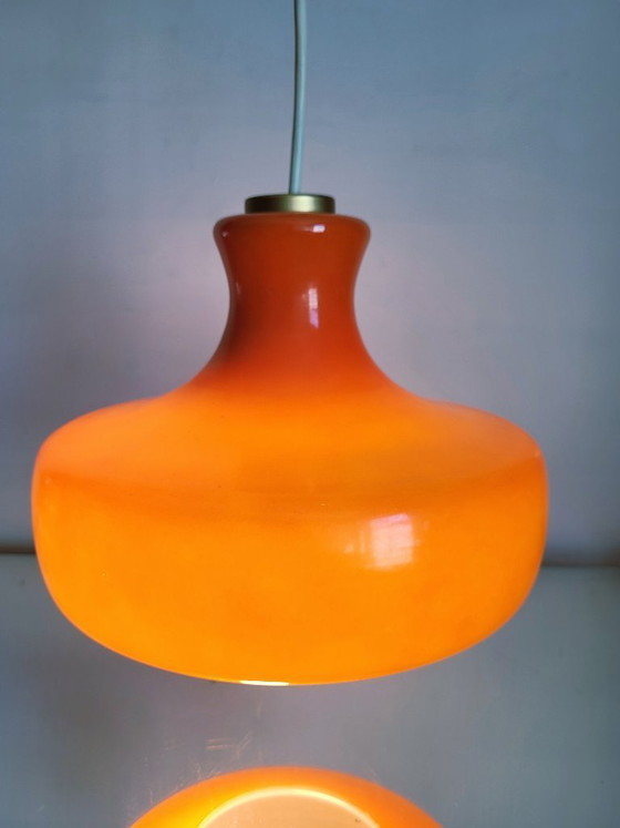 Image 1 of Suspension vintage en verre opalin orange, années 1960