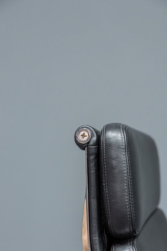 Image 1 of Sillón Eames EA216, 2 unidades