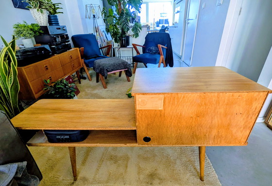 Image 1 of Originaler Fernsehschrank mit kleinem Barschrank