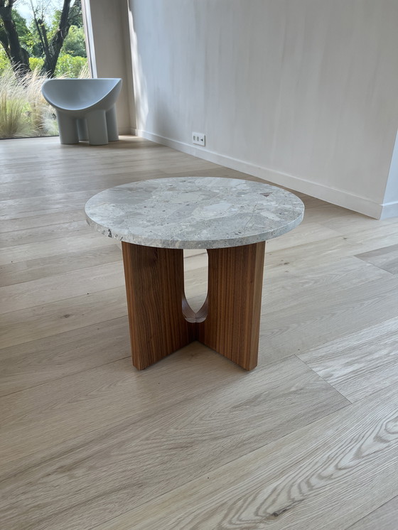 Image 1 of Androgyne sidetable Menu 