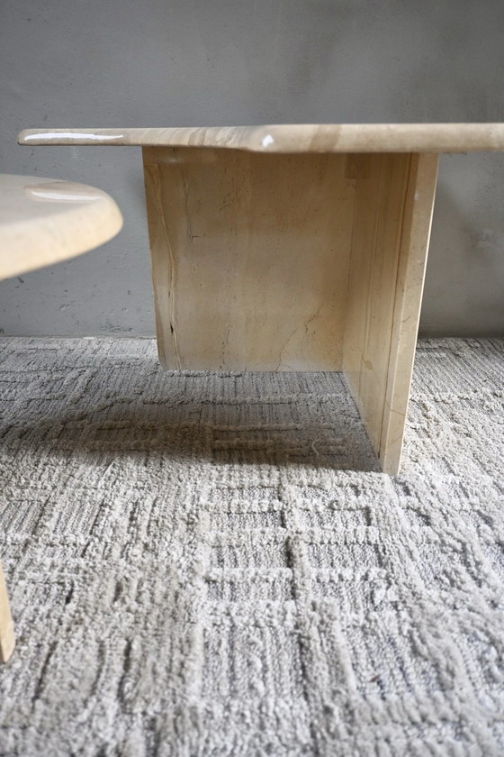 Set of 2 1970s marble coffee tables, Stone, Creme (photo 12 of 13)