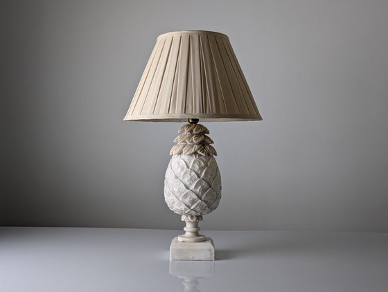 Image 1 of Lampe de table Art Déco en albâtre sculpté à la main en forme d'ananas, France, Paris, années 1930
