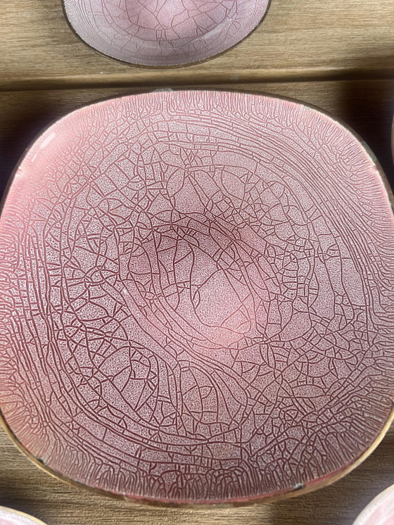 Set of Enameled Copper Bowls in Dusty Pink, Made in the 1960s-1970s, Presumably in Italy – Mid Century Modern (photo 9 of 10)