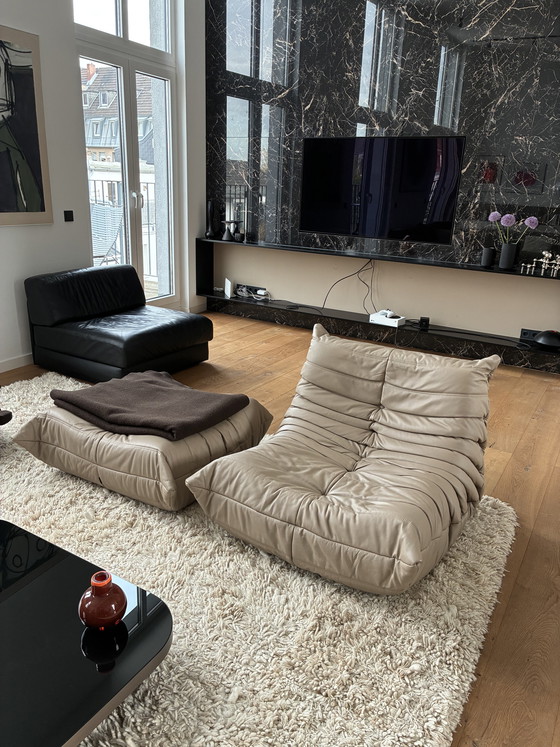 Image 1 of Classicon Bow coffee table