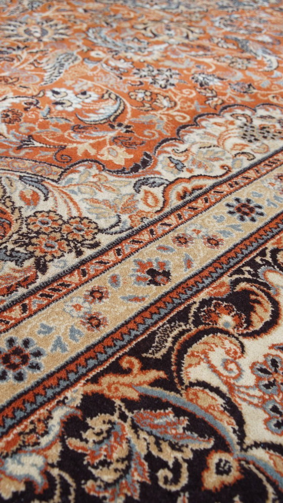 Image 1 of Vintage oosters vloerkleed met sprekende kleuren en motieven 342x249cm