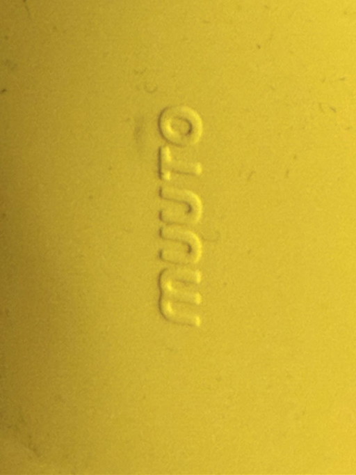 Muuto Unfold grigio, giallo e grigio chiaro.