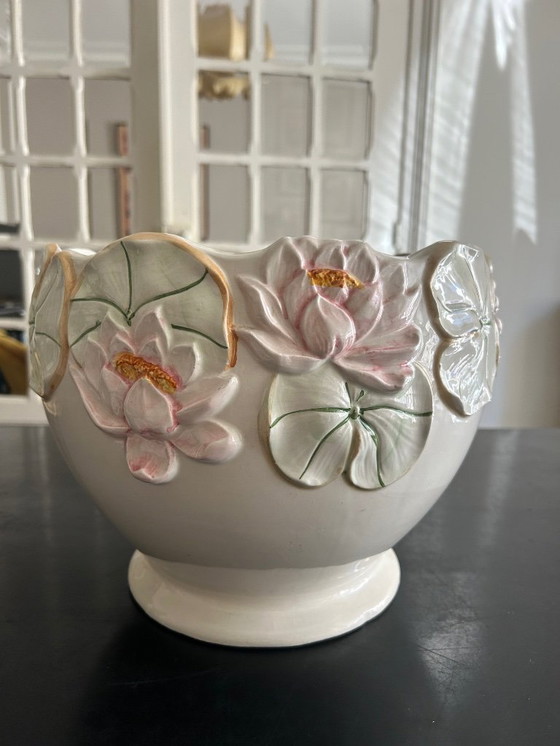 Image 1 of grande fioriera vintage