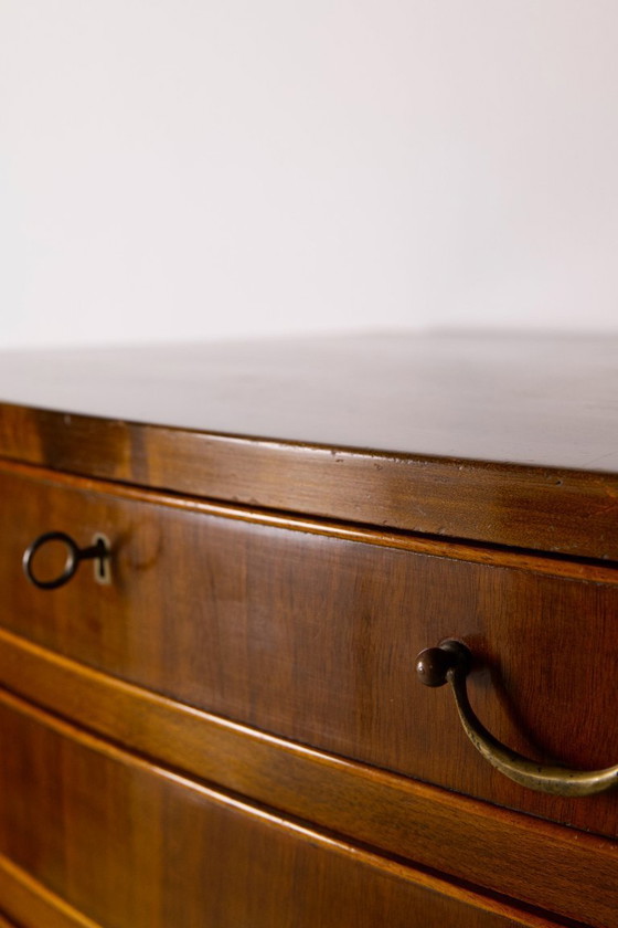 Image 1 of Grande commode en noyer d'Ole Wanscher, années 1940