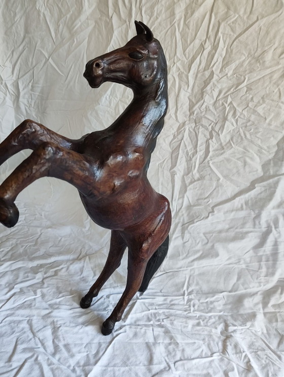 Caballo de cuero – Objetos decorativos (photo 7 of 8)