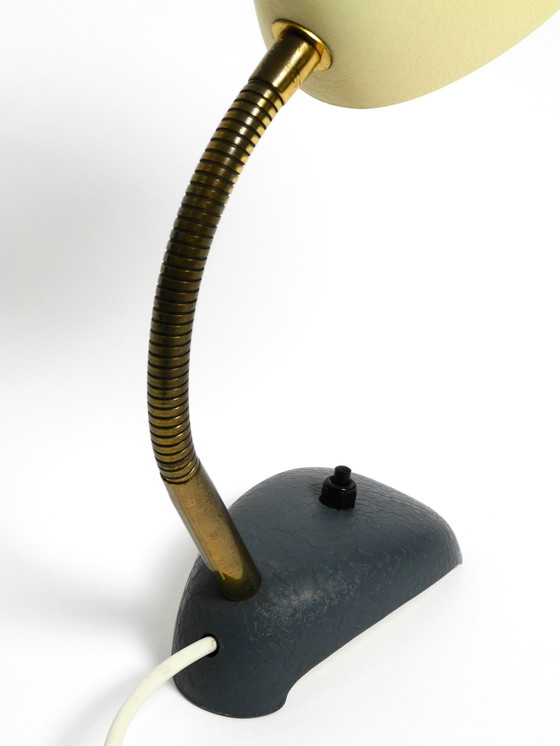 Image 1 of Magnifique petite lampe de table 1950S avec col de cygne en métal par Gebrüder Cosack Allemagne