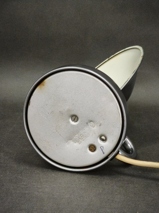 Lampe de table chromée Bauhaus des années 1930, modèle 3530, par Napako, Tchécoslovaquie – Metal (photo 8 of 10)