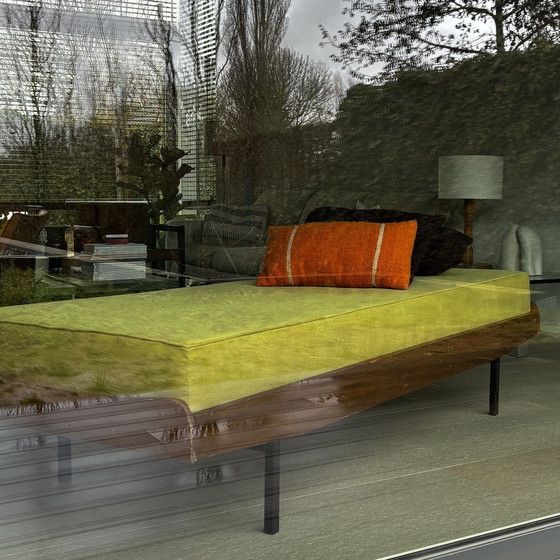 Image 1 of Divano letto vintage in legno – nuovo cuscino imbottito verde – design moderno anni '60