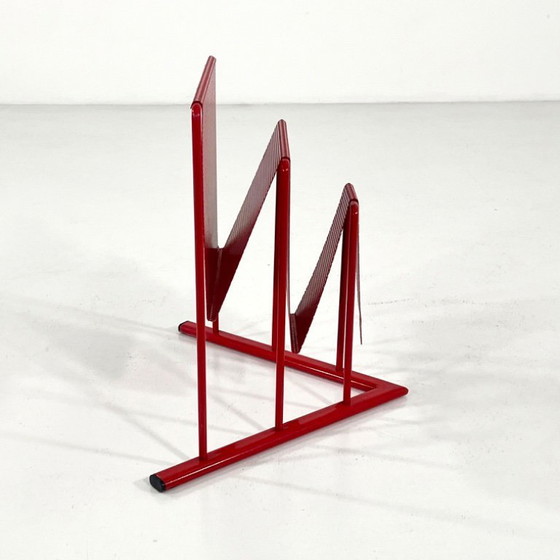 Image 1 of Zeitschriftenständer aus rotem, perforiertem Metall von Markus Börgens für D-Tec, 1980er Jahre