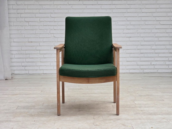 Image 1 of Fauteuil danois des années 1980 de Høng Stole, laine verte pour meubles, bois de chêne.
