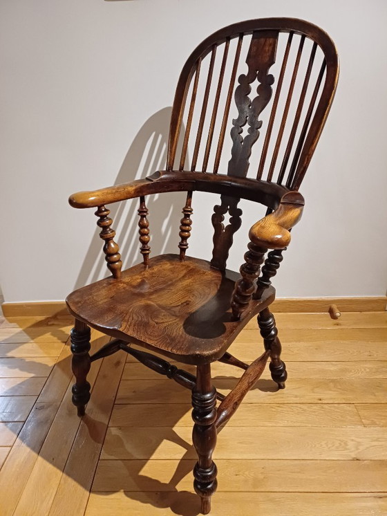 Image 1 of Windsor armchair in elm, circa 1840-1850