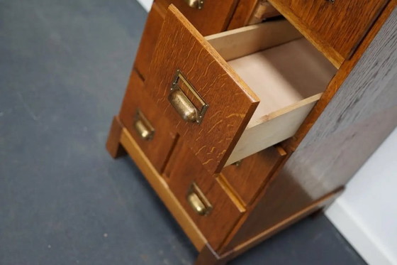 Image 1 of Armoire d'apothicaire allemande vintage en chêne, années 1940