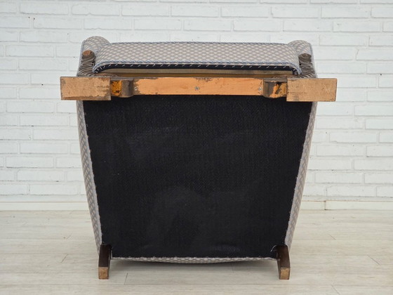 Image 1 of Deense fauteuil uit de jaren 50, meubelstof, gesneden eikenhout.