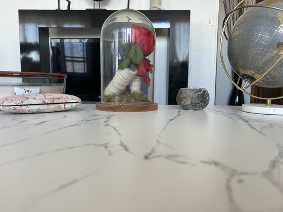 Image 1 of Table de salon effet marbré 