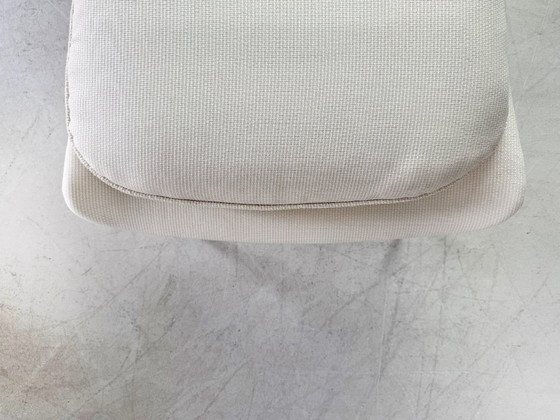 Image 1 of Silla Womb original de Knoll International, Eero Saarinen, 1980.