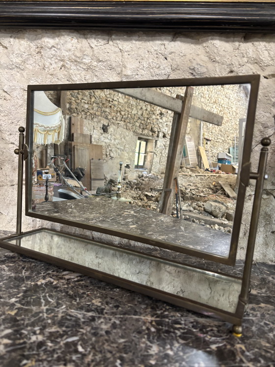 Image 1 of Espejo de mesa de latón