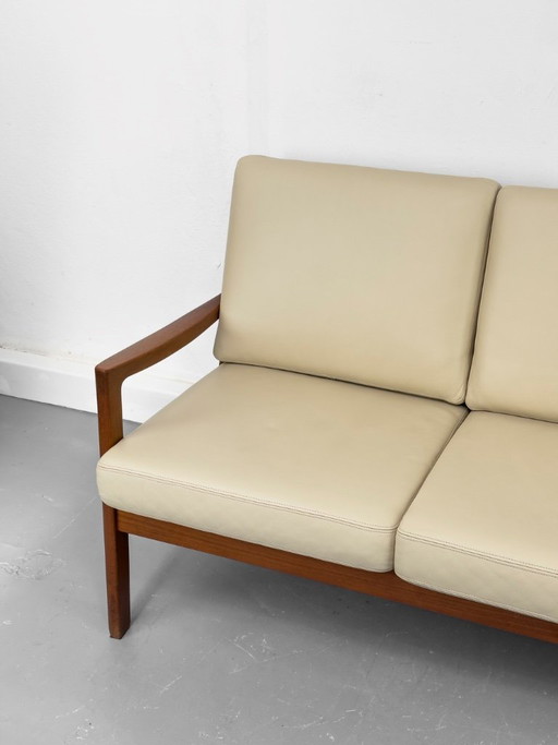 Canapé Senator 3 places en cuir et teck, par Ole Wanscher pour Cado, 1977 – 3 5 zitsbanken, Leather, Vintage (photo 2 of 26)