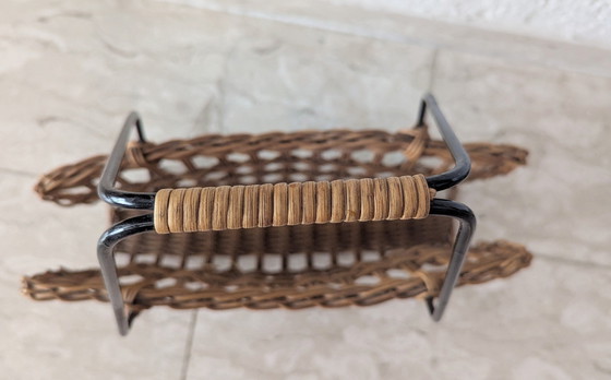 Image 1 of Vintage MCM 50s 60s Mid Century Zeitschriftenständer / Zeitungsständer Metall und Weide