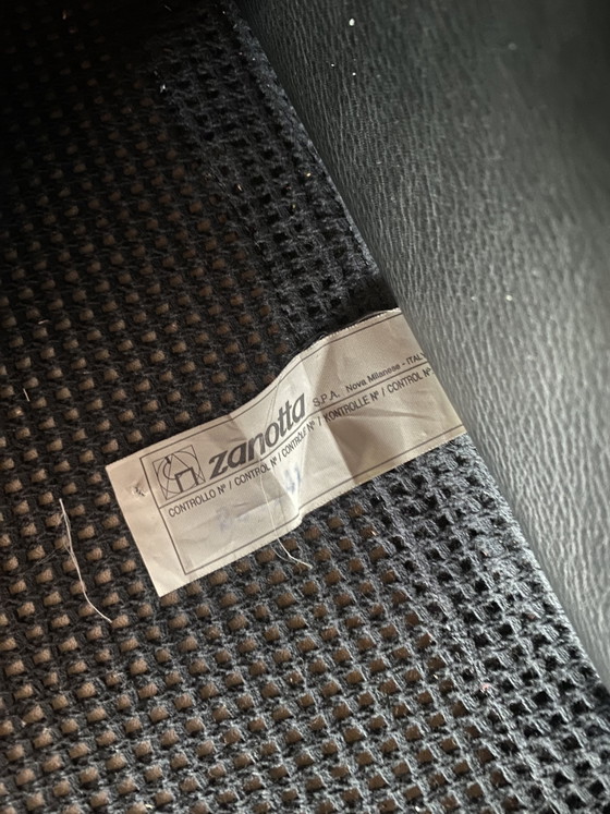Image 1 of Zanotta “Onda” 2-seater black leather sofa
