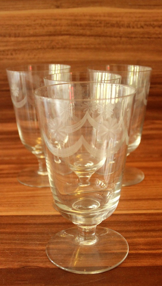 Image 1 of 4 Antike Kelchgläser Fußgläser mit Gravur Handarbeit ca. 1900