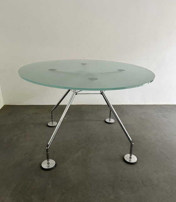 Image 1 of Nom du tableau de Norman Foster pour Tecno