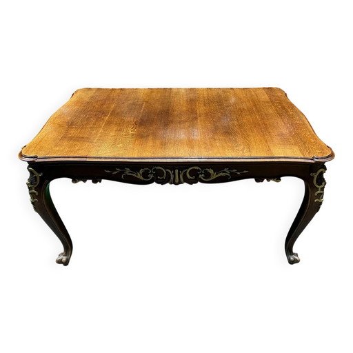 Table anglaise ancienne. En chêne massif. – eettafels