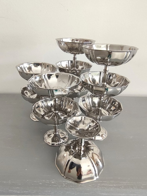 Set aus 11 Edelstahl-Eisbechern aus den 1960er Jahren – Geschirr, Metal (photo 11 of 13)