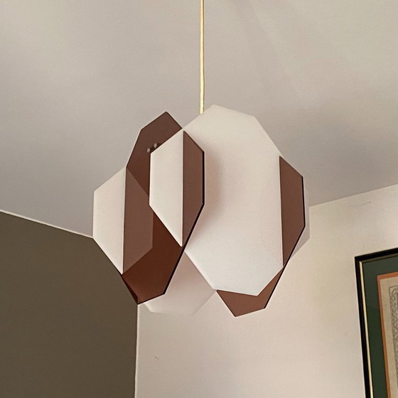 Image 1 of Lampada a sospensione in stile era spaziale. 1970. Plexiglas.