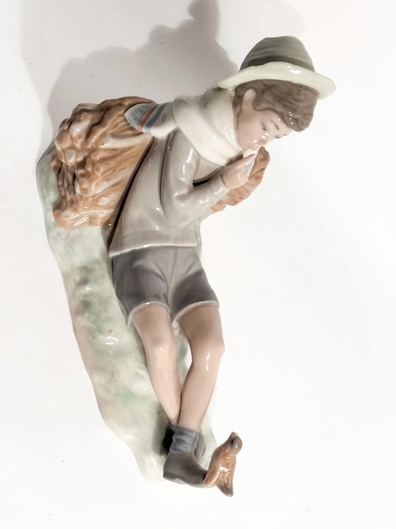 Lladró Porcelain Sculpture of a Young Shepherd, 80s (photo 4 of 9)