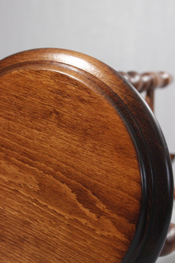 Image 1 of Brutalistischer Dreibeinhocker aus gedrechseltem Holz, Stil von Charles Dudouyt, 20. Jahrhundert