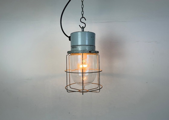 Image 1 of Lampada industriale a gabbia in alluminio con vetro trasparente di Elektrosvit, anni '70