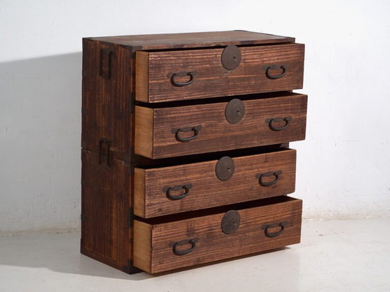 Antique Japanese Tansu Chest of Drawers - Meiji / Taishō Period (c. ) #5 – Iron (photo 18 of 40)