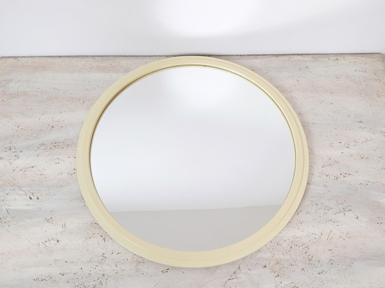Image 1 of Badkamer ronde spiegel/ Retro make-up spiegel/ Plastic spiegel/ 70s/ Vintage ronde wandspiegel
