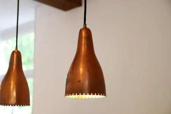 Set aus drei gebogenen Karlby-Pendelleuchten aus Kupfer für Lyfa – Copper, Mid Century Modern (photo 5 of 5)