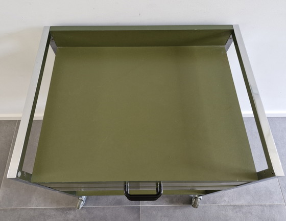 Chariot Vintage (Hôpital), Vert Olive, 2 Tiroirs – Ultrason, Dessertes, Chrome, Metal (photo 11 of 13)