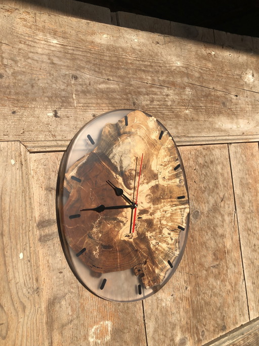 Reloj vintage hecho a mano