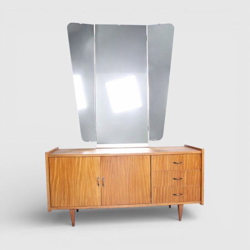 Tocador vintage con espejo extraíble