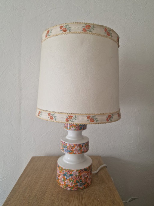 Vintage oranje bloemenlamp