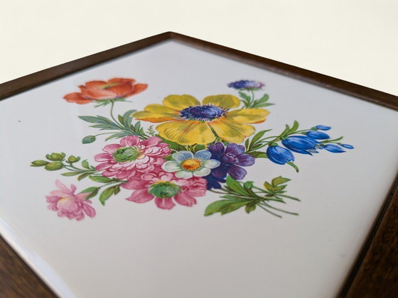 Image 1 of Rare vintage mini flower table with tile motif - yellow flower - 60s