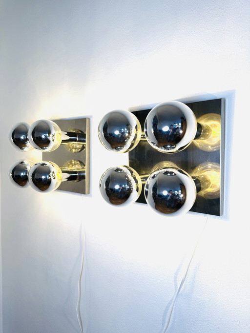 LUMIÈRE CARRÉE POUR MURAUX ET LUMIÈRES EN PLAQUE DE CHROME PAR MOTOKO IISHI POUR STAFF LEUCHTEN, ALLEMAGNE, années 1970