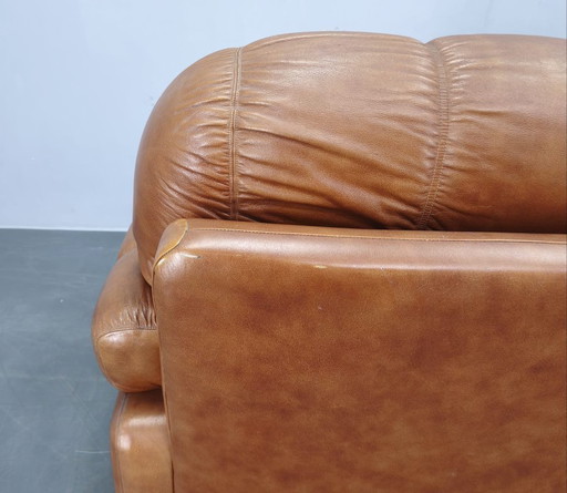 Canapé trois places en cuir cognac italien, style milieu du XXe siècle, années 1970