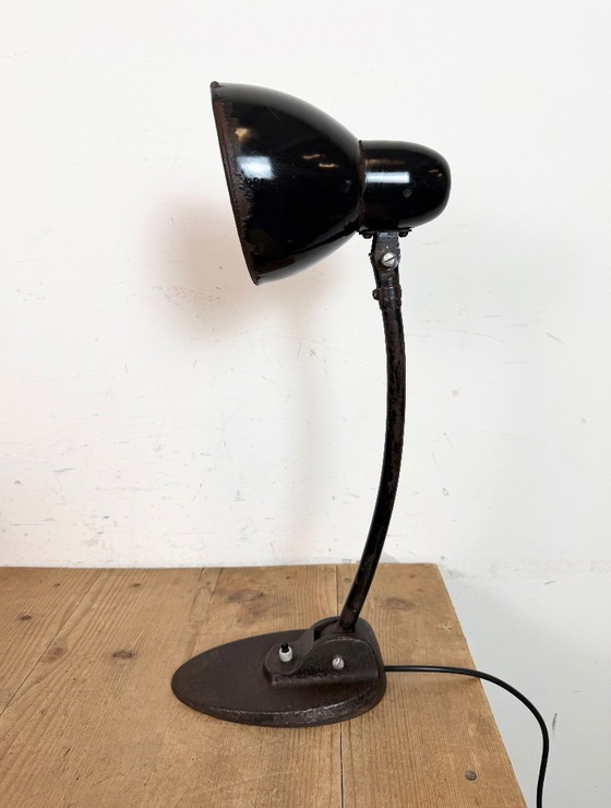 Image 1 of Industriële zwarte geëmailleerde Bauhaus bureaulamp, jaren 30