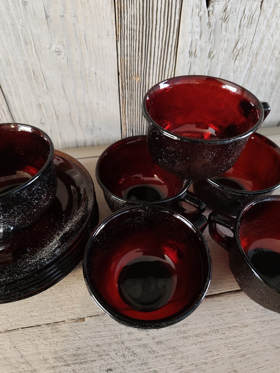 Image 1 of 6 tazze e piattini vintage Arcopal Arcoroc Siera Red