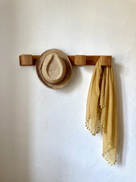 Image 1 of Wall-mounted coat rack with 4 wooden hooks