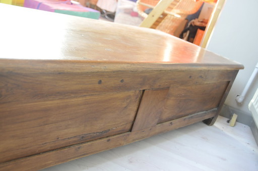 Colonial coffee table
