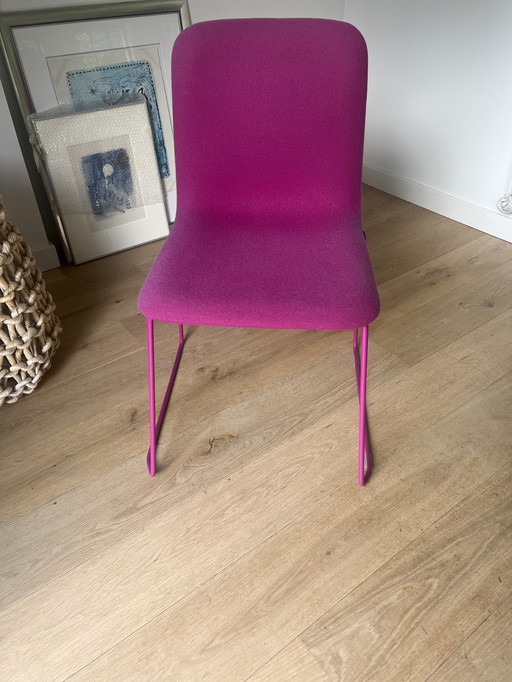 Lensvelt THIS 141 chaise Purple chrome acier/laine empilable (52x51x81x45) by Richard Hutten